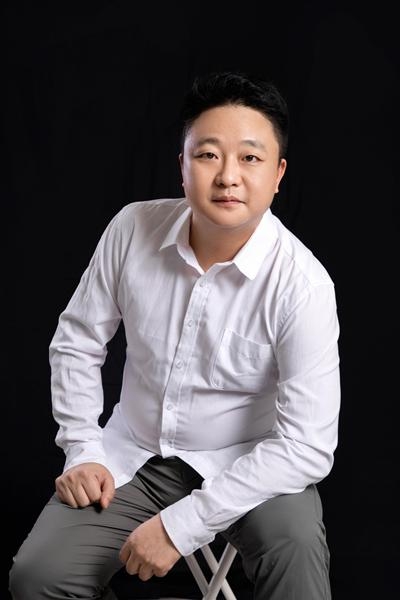 文旅景觀研究院  設(shè)計(jì)院長(zhǎng) 黃杰